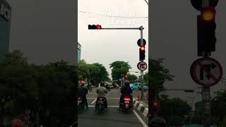Download lagu Lampu merah dijalan raya #shorts mp3