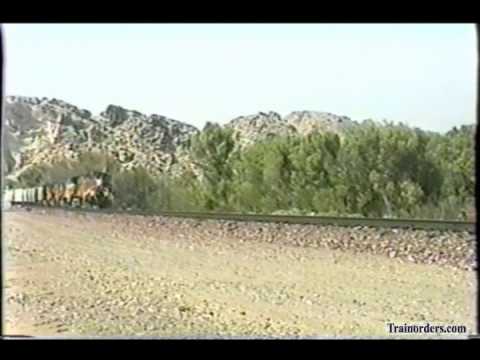 Classic Railroad Series 538 - UP and BNSF at Mojave Narrows April 11, 2003