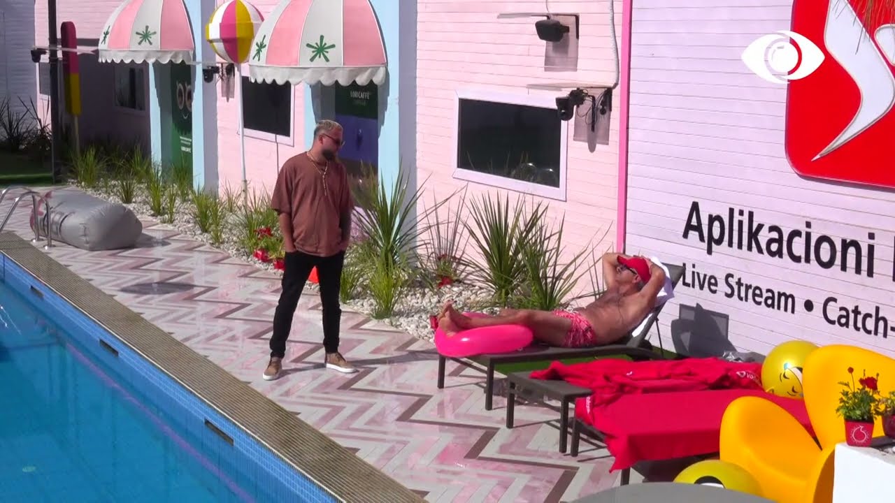 Luizi ujit lulet dhe bisedon me Qetsorin