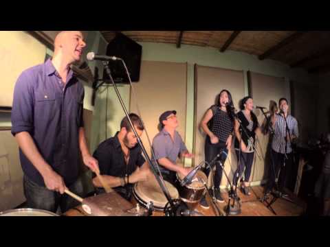 Zona de Bomba live studio session - Candela