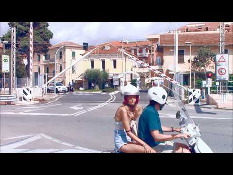 Borgio Verezzi (I) Passaggio a Livello // Level crossing //