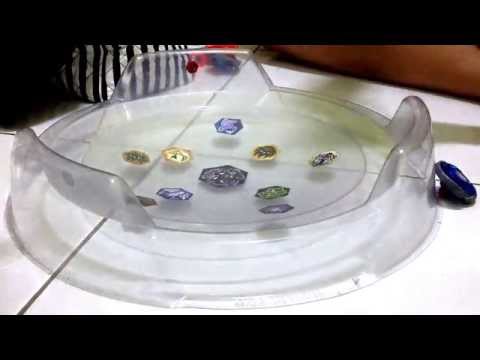Beyblade Battle : Galaxy Pegasus W105R2F vs Gravity Perseus AD145WD