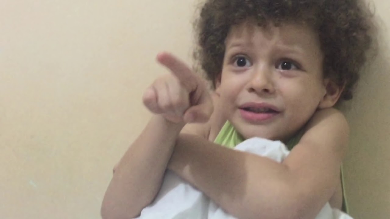 BICHO NO GUARDA ROUPA | Isaac do VINE