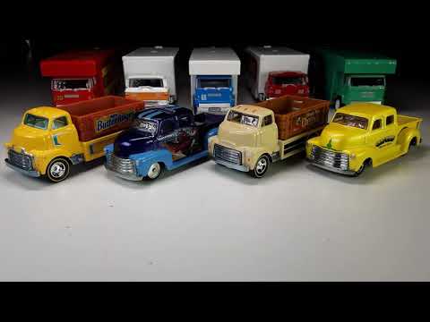 Spotlight: Hot Wheels '51 GMC COE and 50's Chevy Crew Cab COE