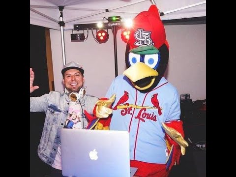 download lagu mp3 mp4 Music House Dj Company, download lagu Music House Dj Company gratis, unduh video klip Music House Dj Company