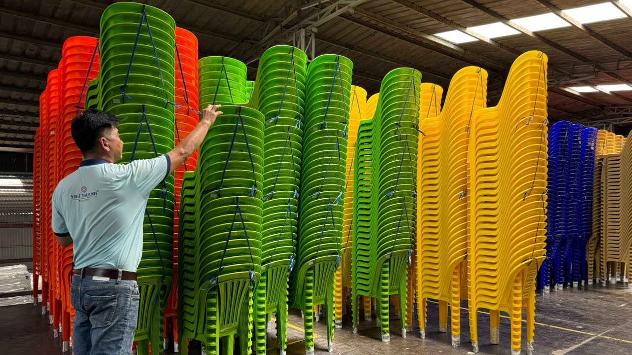 Mass production of plastic stools. Small stools you sit on are made by this Vietnam company.