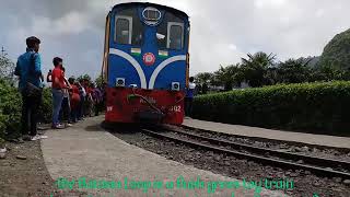 preview picture of video 'GLORIOUS  JOURNEY DERJEELING TOY TRAIN BATASIA LOOP TRAVEL DEERJEELING'