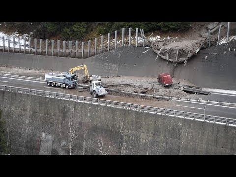 Schlammlawine verschüttet A2 im Kanton Uri - Gotthard - Unterbruch - Sperrung