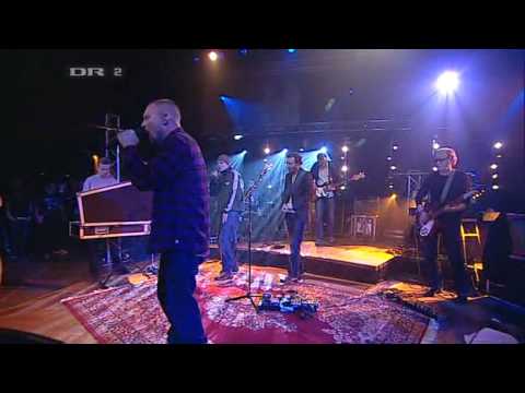 Suspekt - Misbrug ft Mikael Simpson (live)