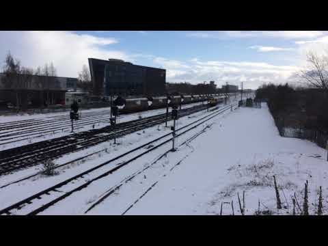 66617+66952+66547 passing Haughton Road bridge working the 0N31 Leeds Balm Rd to Tyne S.S.