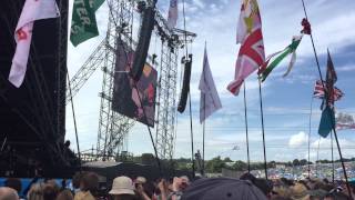 Burt Bacharach - This Guy's In Love With You (live in Glastonbury 2015)