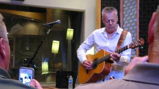 Tommy Emmanuel Workshop at In Your Ear, Richmond, VA 6-10-2012 "The Bug"