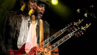 Gary Clark, Jr - Oh, Pretty Woman (live)