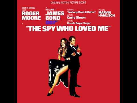 07. Bond '77 (Car Chase & Prison Break)