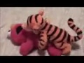 A Elmo Lo Viola Tiger Jajajaja XD