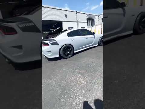 I decided to run a Widebody setup on my Daytona 392 with 305s squared! (20 x 11 wheels)