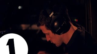 DVA [HI:EMOTIONS] - NOTU_URONLINEU Feat. Danalogue (Live At Maida Vale)
