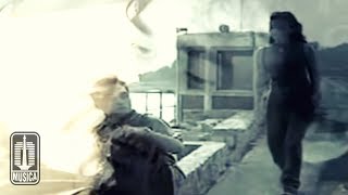 Iwan Fals - Sebelum Kau Bosan (Official Music Video)