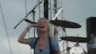 Krystal Meyers: L♥ve It Away ( live )