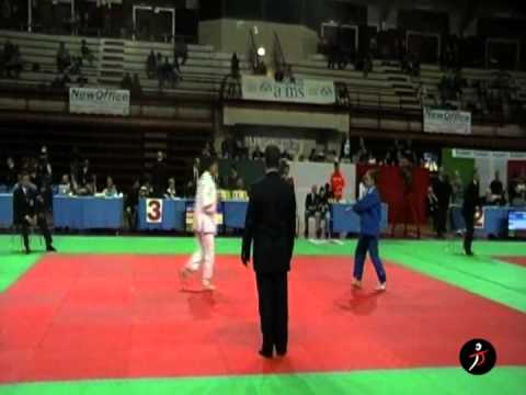 italiajudo.com_Camp ita Assoluti 2011 - Angela Biancucci vs Alessia Regis - Finale 3° posto kg57