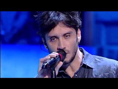 Fabrizio Moro - "Portami via" - Live in Amici