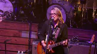 Tedeschi Trucks Band 2022-02-05 Warner Theatre &quot;Do I Look Worried&quot;