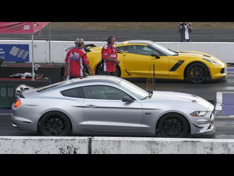 Mustang GT vs Z06 Corvette - drag racing
