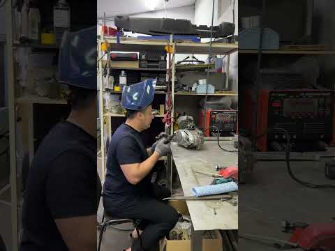Круиз контроль на советском мопеде? И не такое возможно. #автодокшатура #гараж #мопед