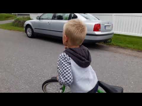 6v jonne uhoaa ja vittuilee -Reup