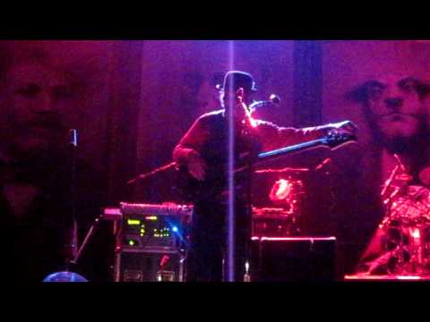 Les Claypool Plays Fan's Bass in Dallas - Lakewood Theater - April 21, 2010