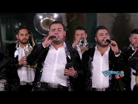 Banda Renovacion Ft. Los Arrendados - La Vida De Los Toys (En Vivo 2020)