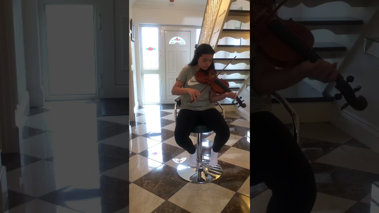 Lucia Ní Mhíocháin 'Fáinne Geal an Lae