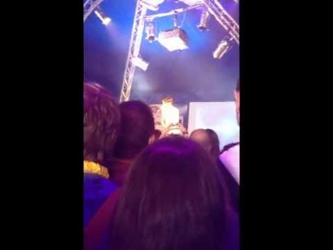 Rylan singing Supremes Medley