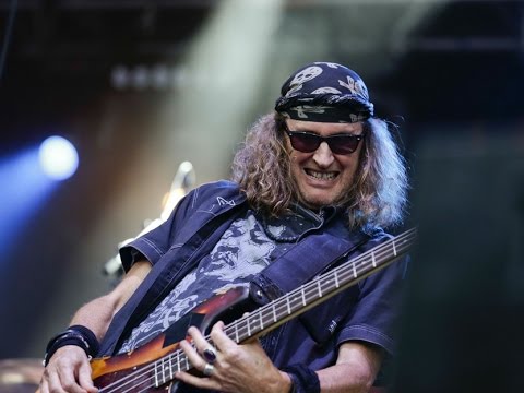 KROKUS - Winning Man - (HQ sound live)