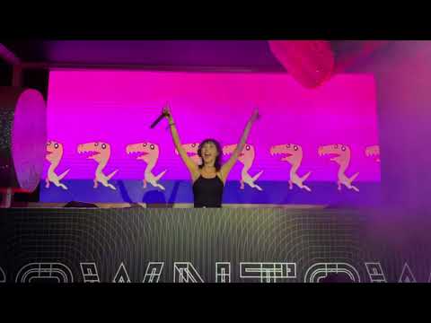 DJ Lizzy Wang - Wired (Jay Hardway & MOTi, Babet Remix)  (Live at Formula 1 Singapore 2019)