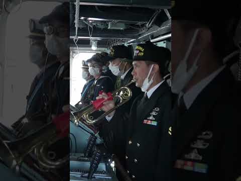護衛艦は入港する時にラッパを吹くんだよ！　2022,11,09　護衛艦「あぶくま」