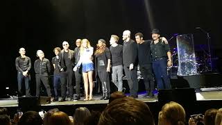 Faith Hill sings a capella Gospel after Tim McGraw collapses on stage at C2C Dublin