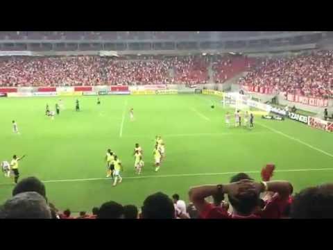 08.11.2016 - Náutico 1x0 Goiás - Gol de Maylson