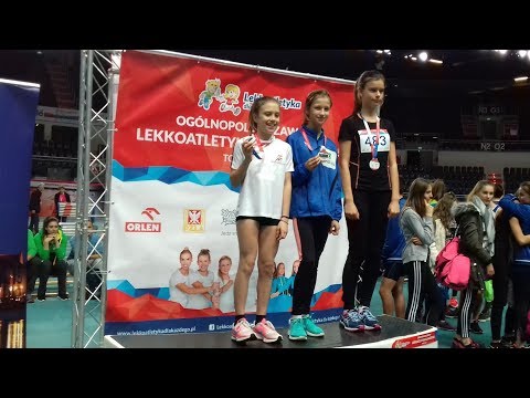 Lena 2 miejsce w biegu na 600m - Ogólnopolskie zawody LDK Toruń 18.11.2017