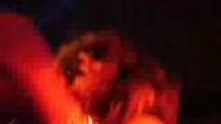 The Donnas - What Do I Have To Do [live]