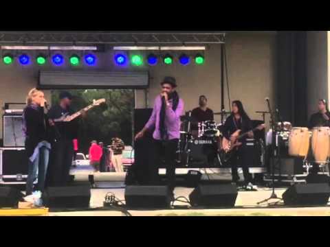 DESCEMER BUENO Y TIMBALIVE