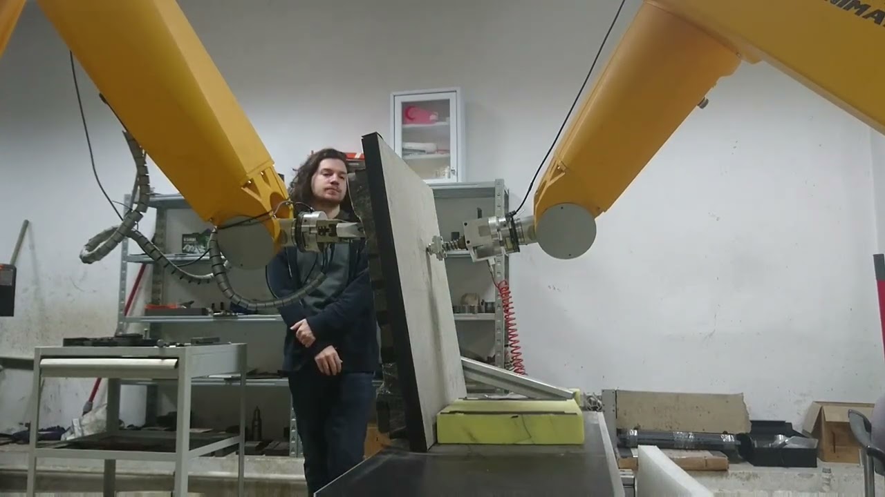 Stäubli RX160 demonstrating physical human-robot compliance tracking