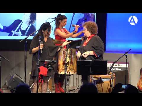 Mavi Díaz, Maríán Farías & Las Folkies - Zamba del ángel