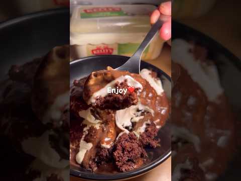 Just need 4 ingredients to make this delicious chocolate dessert😬#viral #trending #chocolate