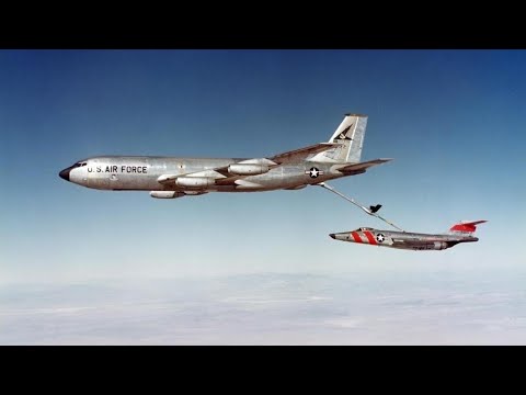 McDonnell F-101 Voodoo Aerial Refueling | Boeing Classics
