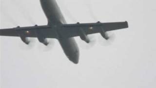 preview picture of video 'P-3C Orion 60+08 Überflug'