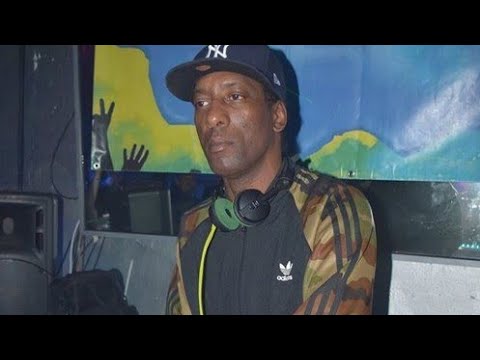 DJ Brockie B2B Grooverider with MC DET @ Jungle Fever The Wild Cats Back 1995 - Side A