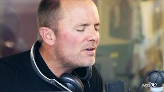 Chris Tomlin - &quot;Jesus Loves Me&quot; LIVE at WGTS 91.9