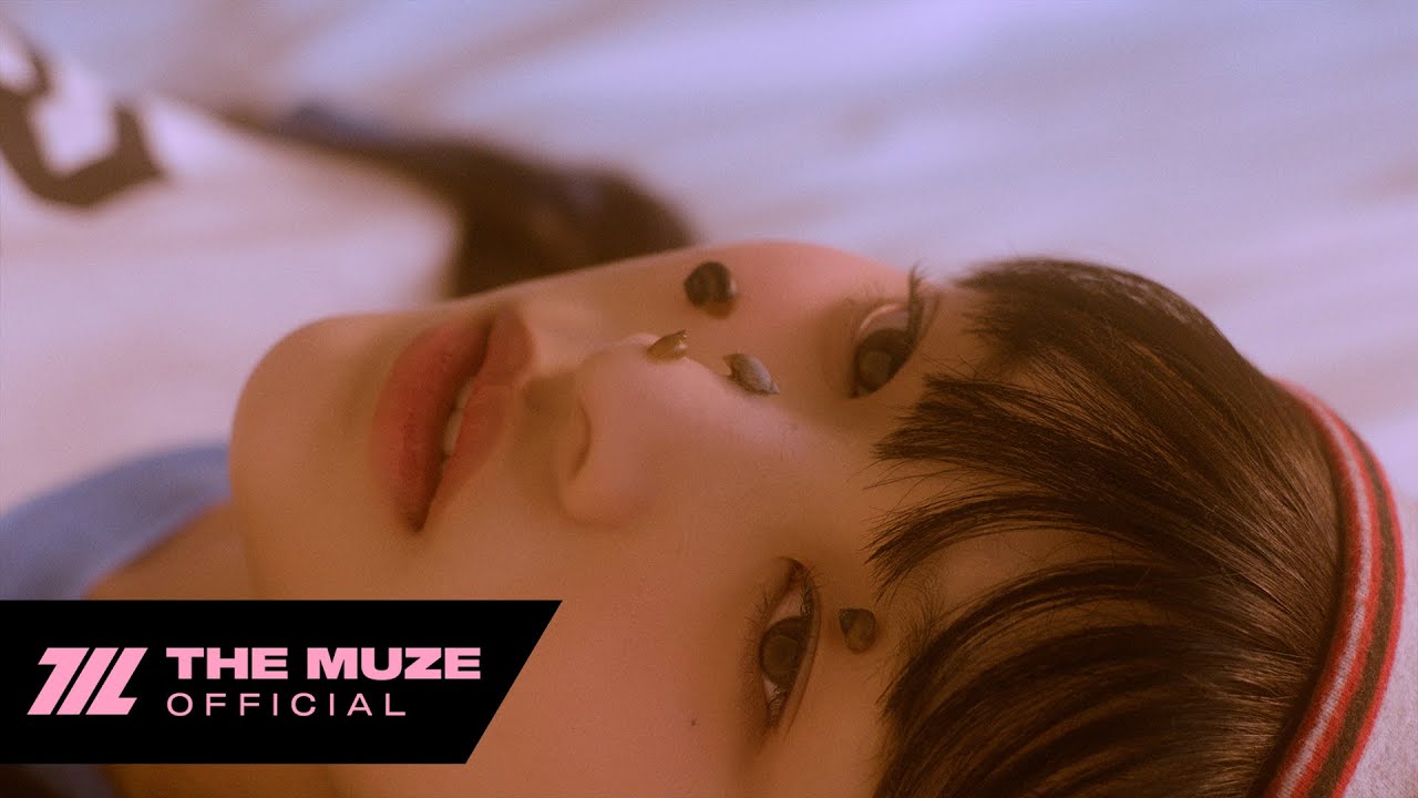 RESCENE (리센느) ‘Pinball’ Official MV 뮤직비디오 썸네일