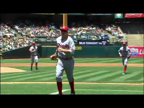 2012/07/08 Smoak flashes the leather